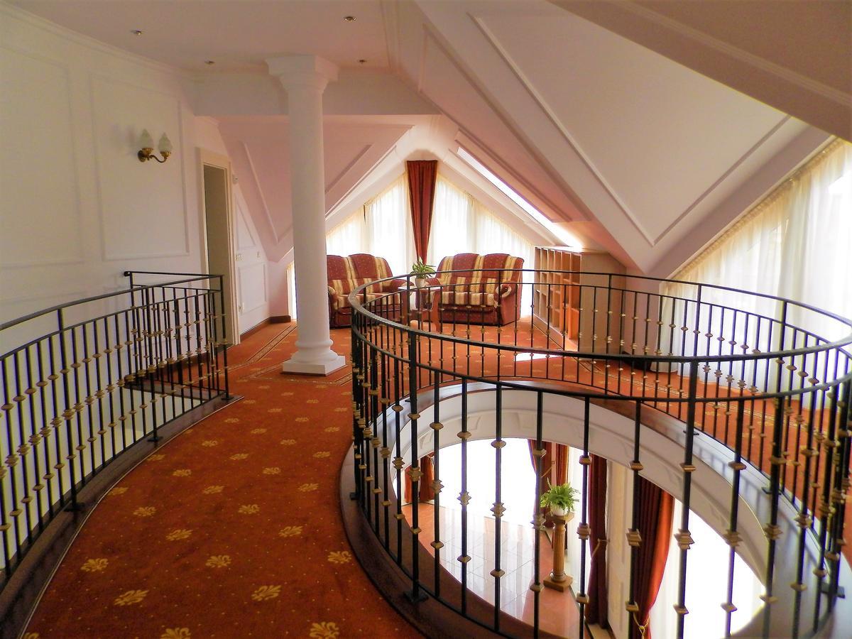 Nagyrét Panzió Eger Bed and Breakfast Exterior foto