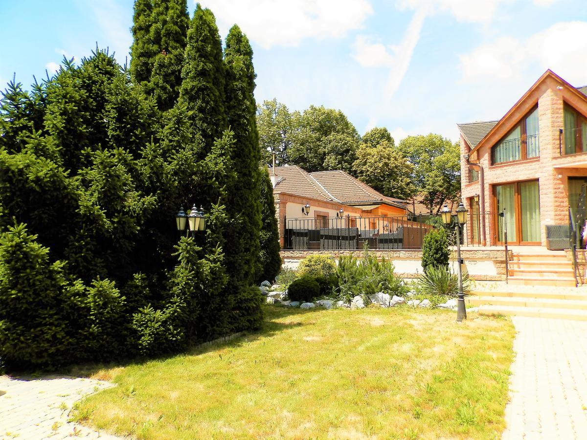 Nagyrét Panzió Eger Bed and Breakfast Exterior foto